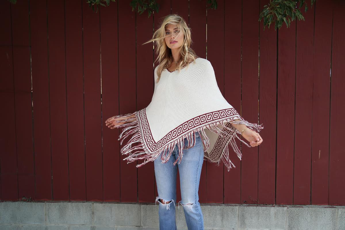 4704V neck tassel bottom beach shawl